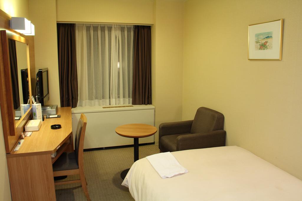 Hotel Sunroute New Sapporo Pokoj fotografie
